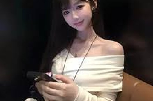 新晋小花要拆很新的房子被黑料骂上热搜是因为爱太多？