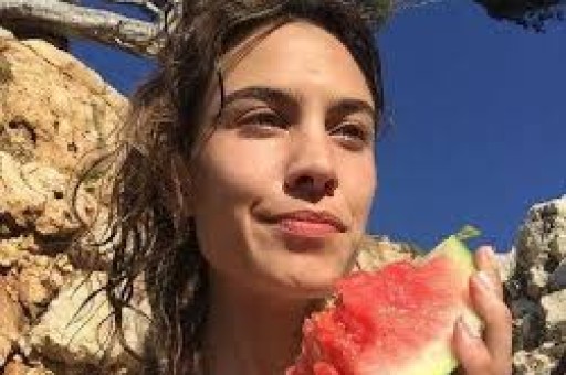 卓伟曝大瓜！一线男星五角恋婚内出轨、闺蜜反目比电视都精彩