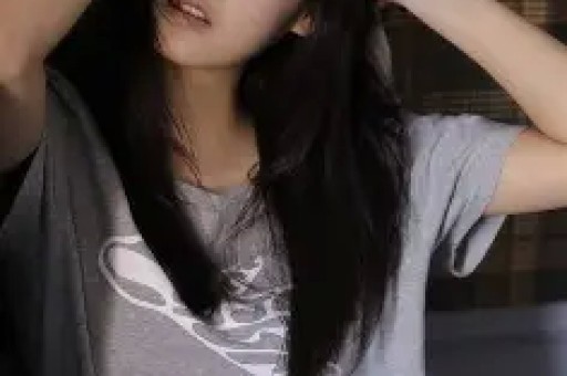 38岁张雨绮近况曝光！经历2段失败婚姻如今直播情绪失控引热议